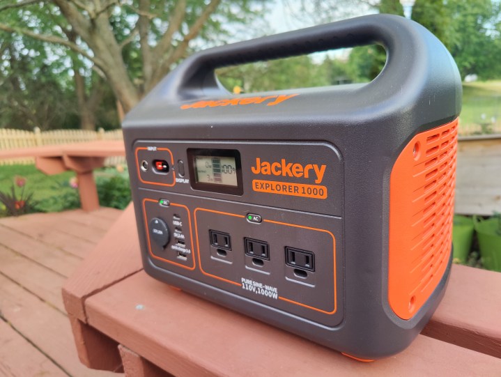 The Jackery Explorer 1000 is a 1000 W portable power station.