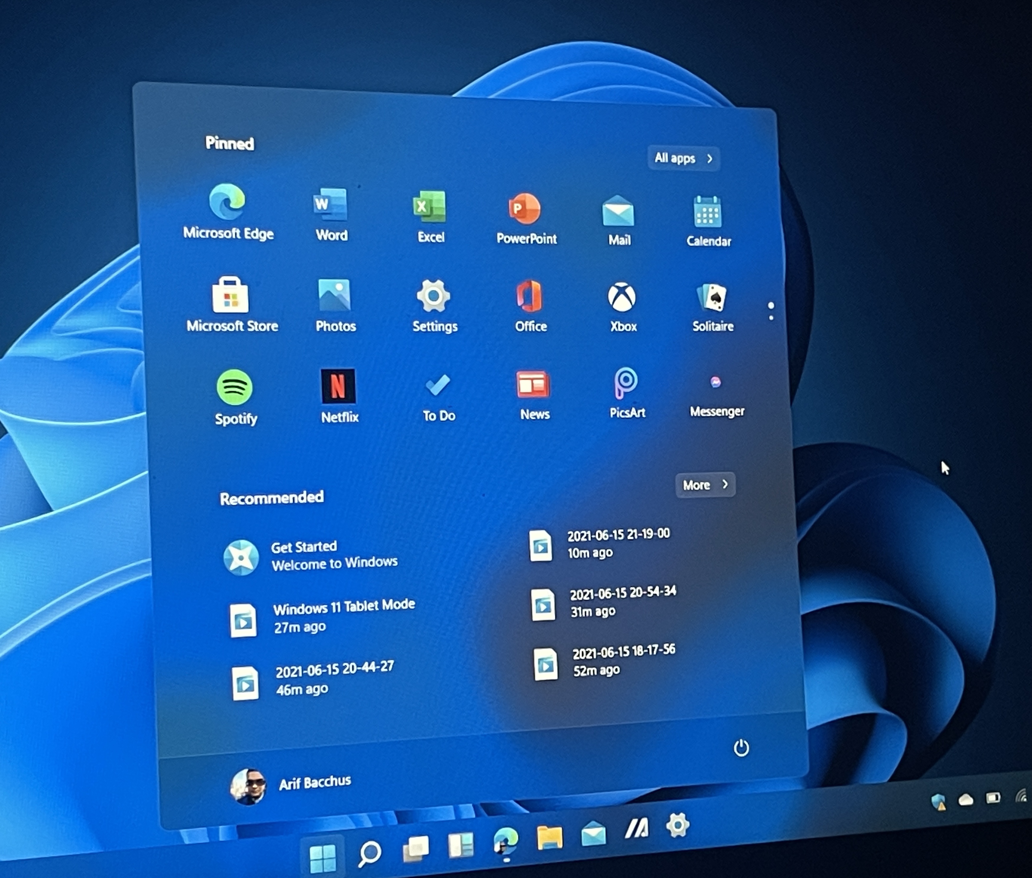 How to use Tablet mode in Windows 11