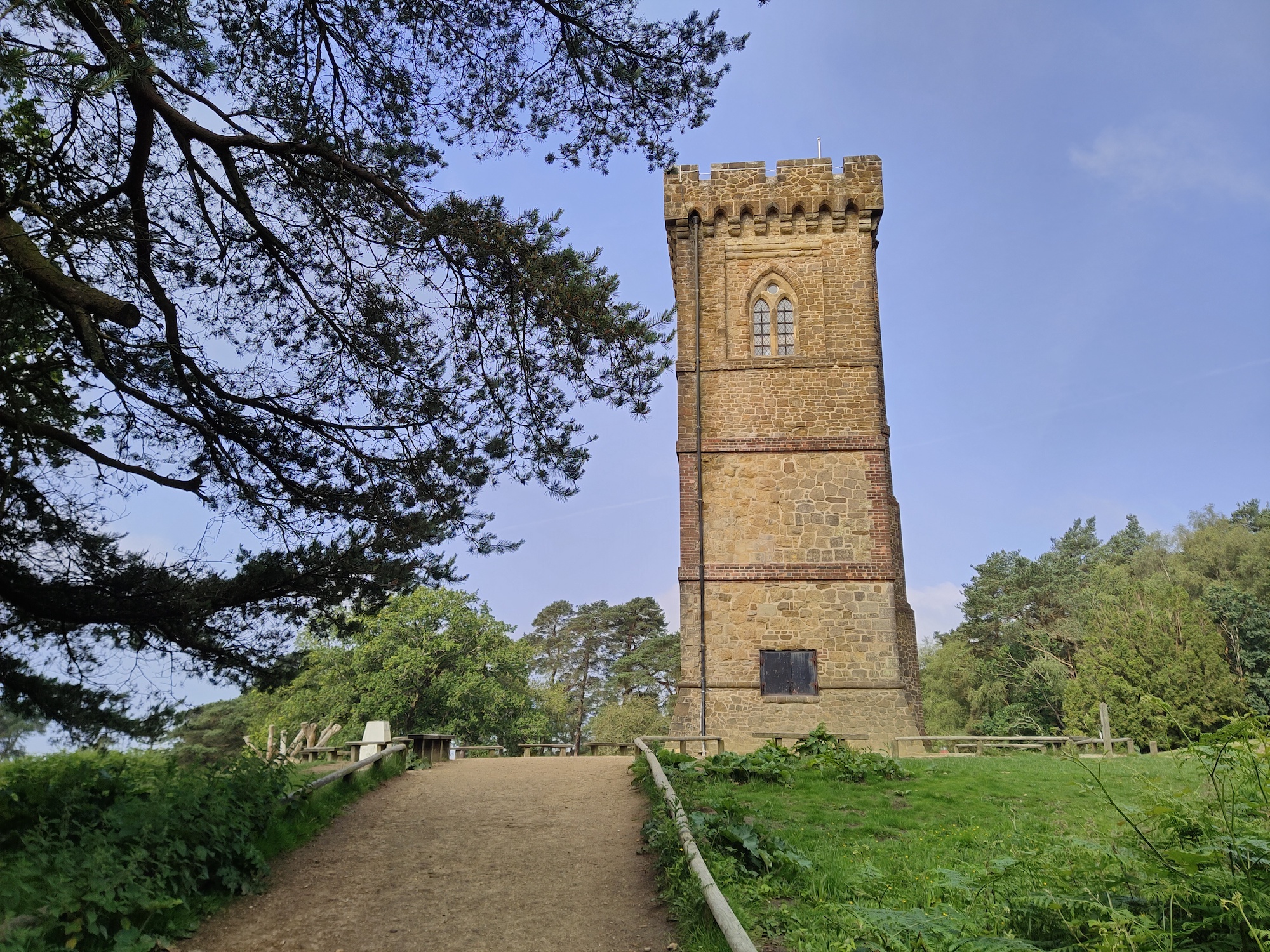 Photo of a tower taken with the TCL 20 Pro 5G.