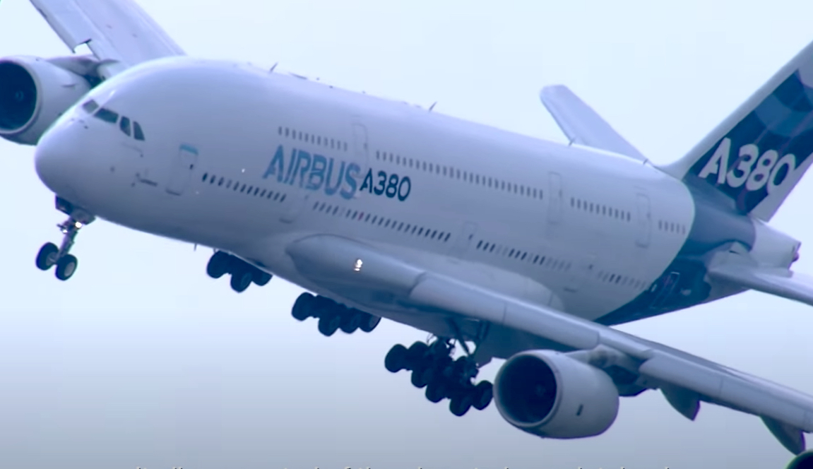 12 wacky things you can buy in auction of Airbus A380 jet