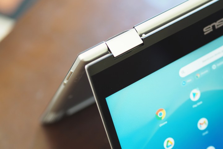 Asus Chromebook Flip CM3 Review: Slow But Really Cheap | Digital Trends