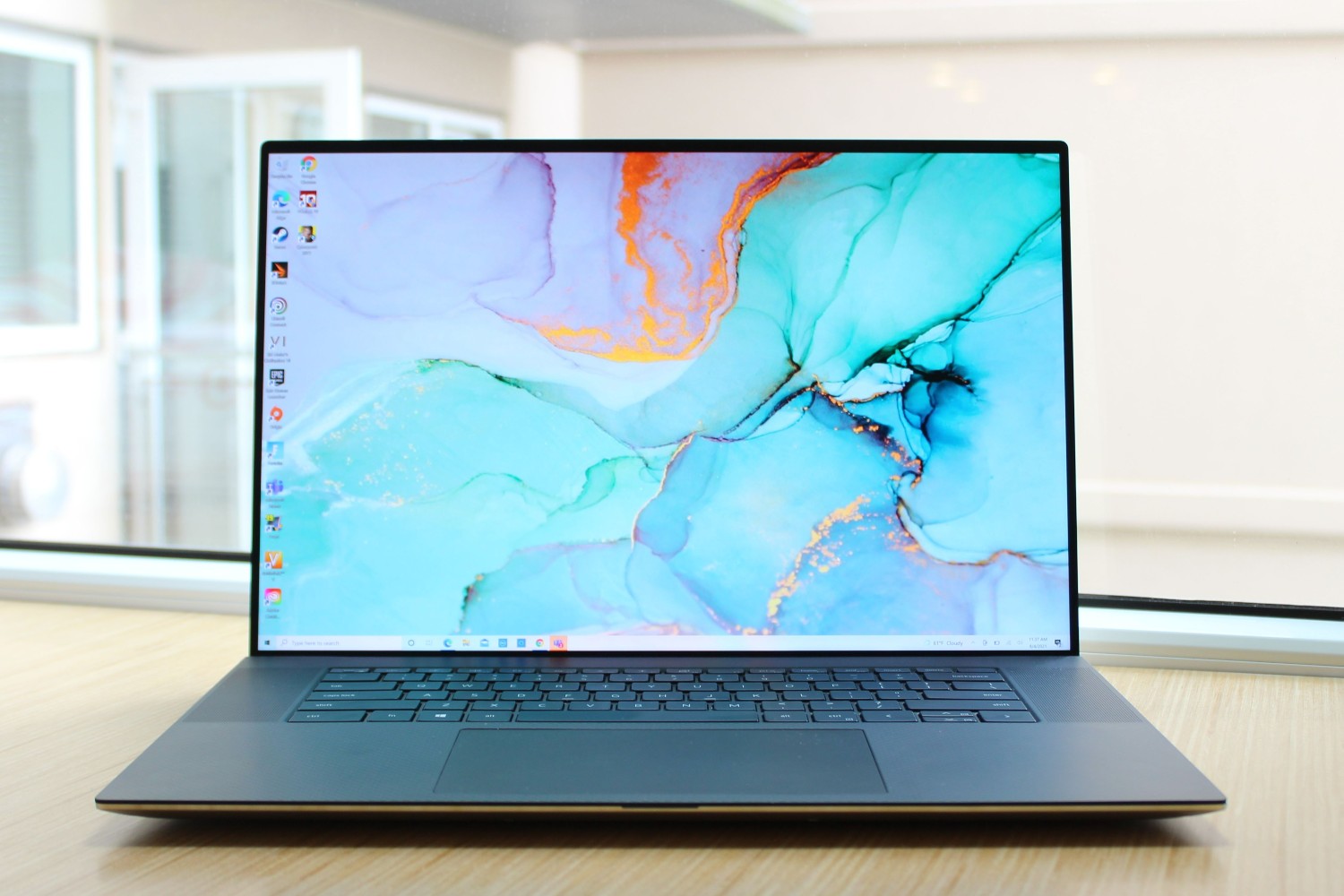 Dell XPS 17 vs. Apple MacBook Pro 16: Which is Better? | Digital Trends