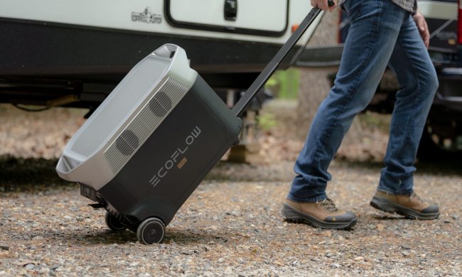 why you need to buy this gigantic portable home battery now ecoflow delta pro feature
