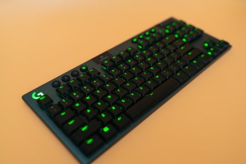 Logitech G915 TKL Review: The Gaming Magic Keyboard