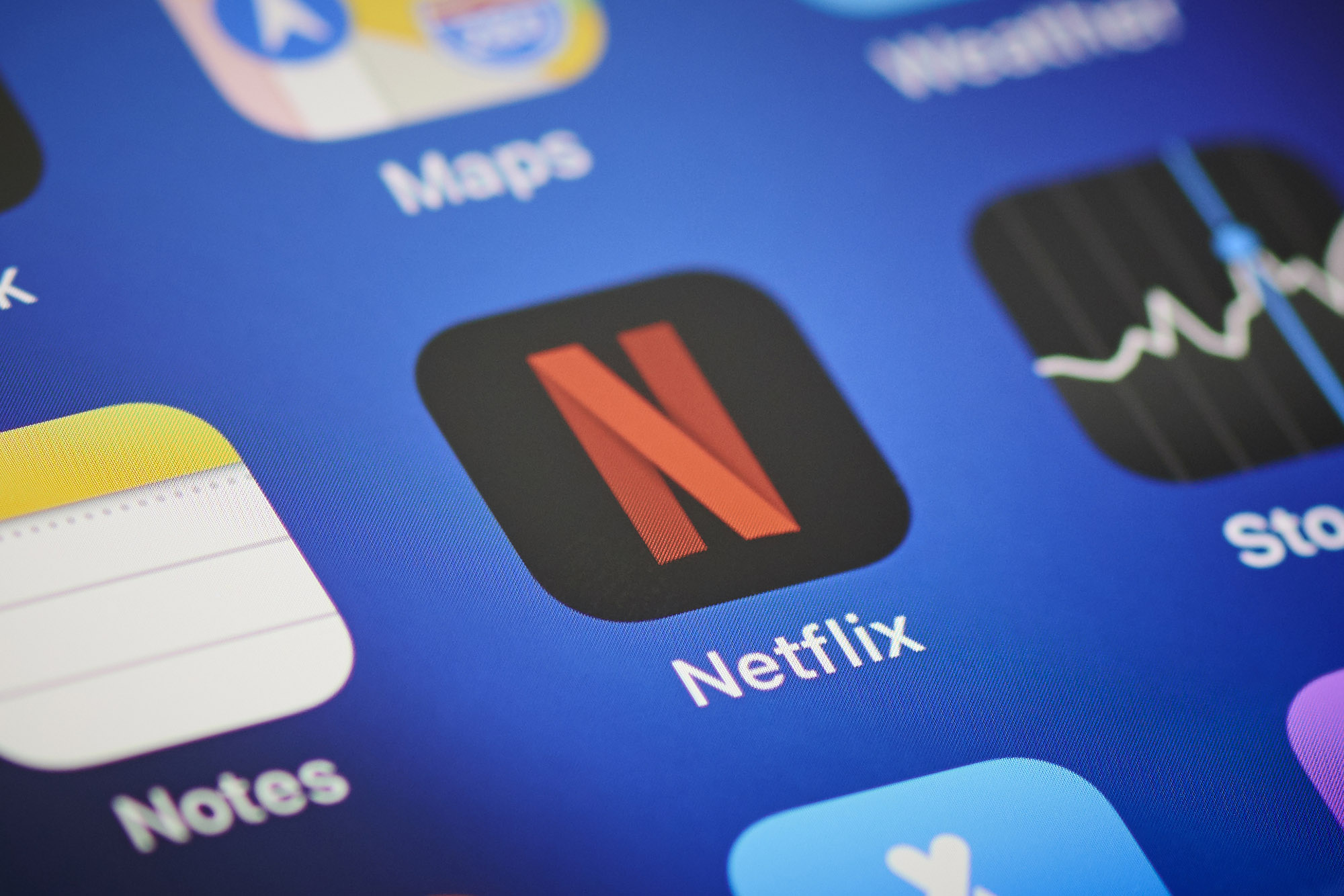 Netflix makes it easier to rate shows and movies on mobile - Vimarsana News