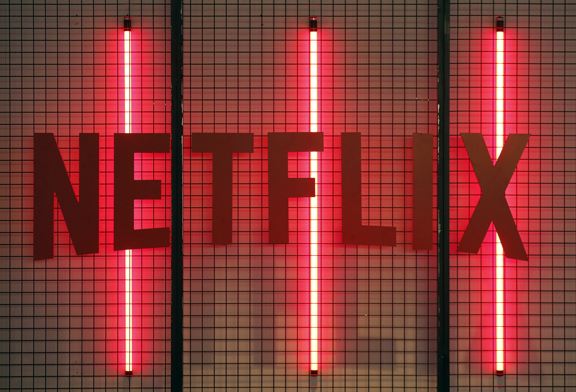 Netflix crackdown on password sharing boosts sign-ups - Vimarsana News