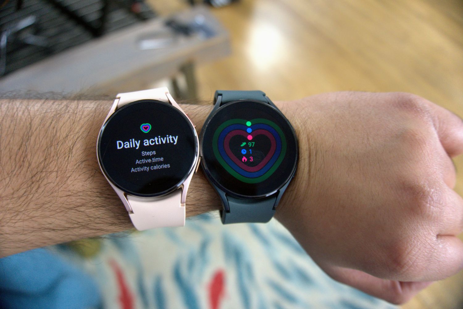 Samsung Galaxy Watch 6 - 40mm vs 44mm SIZE Comparison on WRIST! 