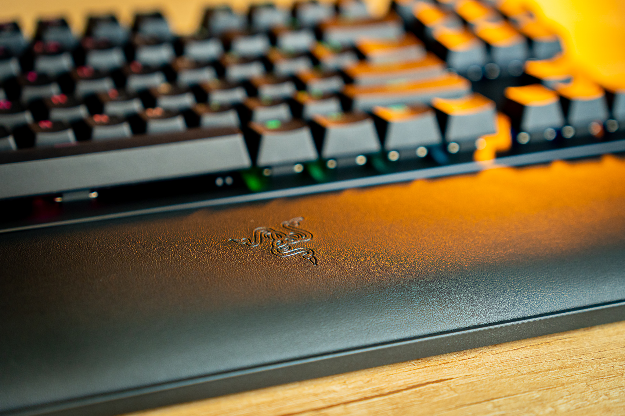 Razer Huntsman V2 TKL Review: A Fantastic Wired Keyboard | Digital