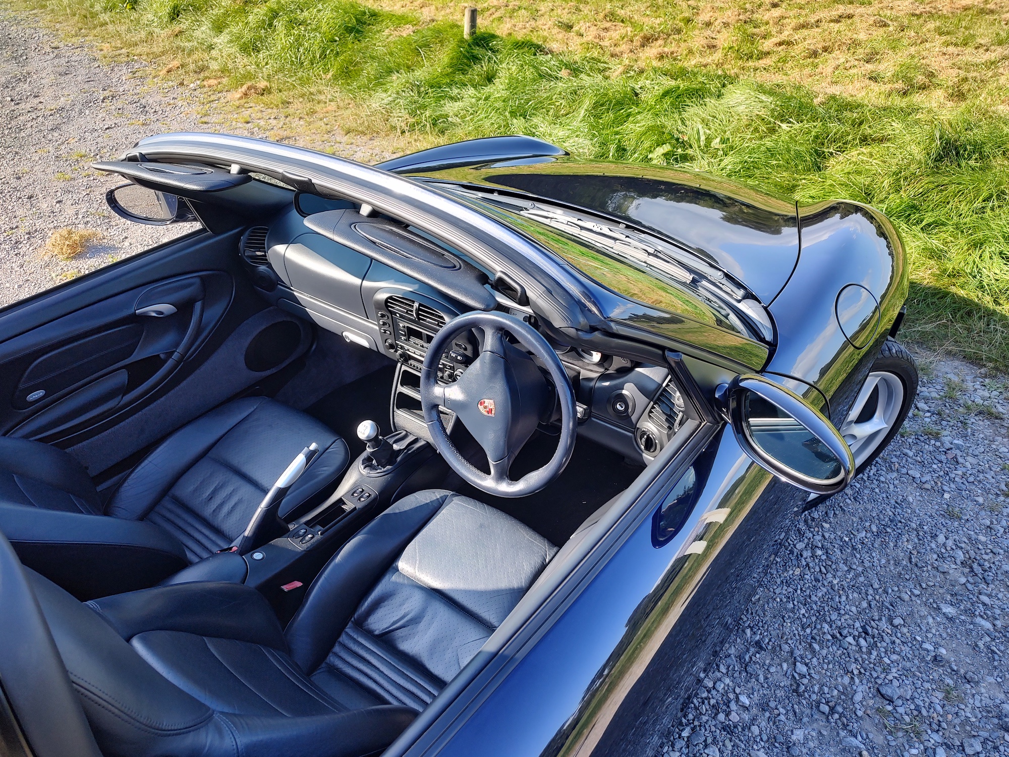 Car interior photo taken with the Moto Edge 20 Pro.