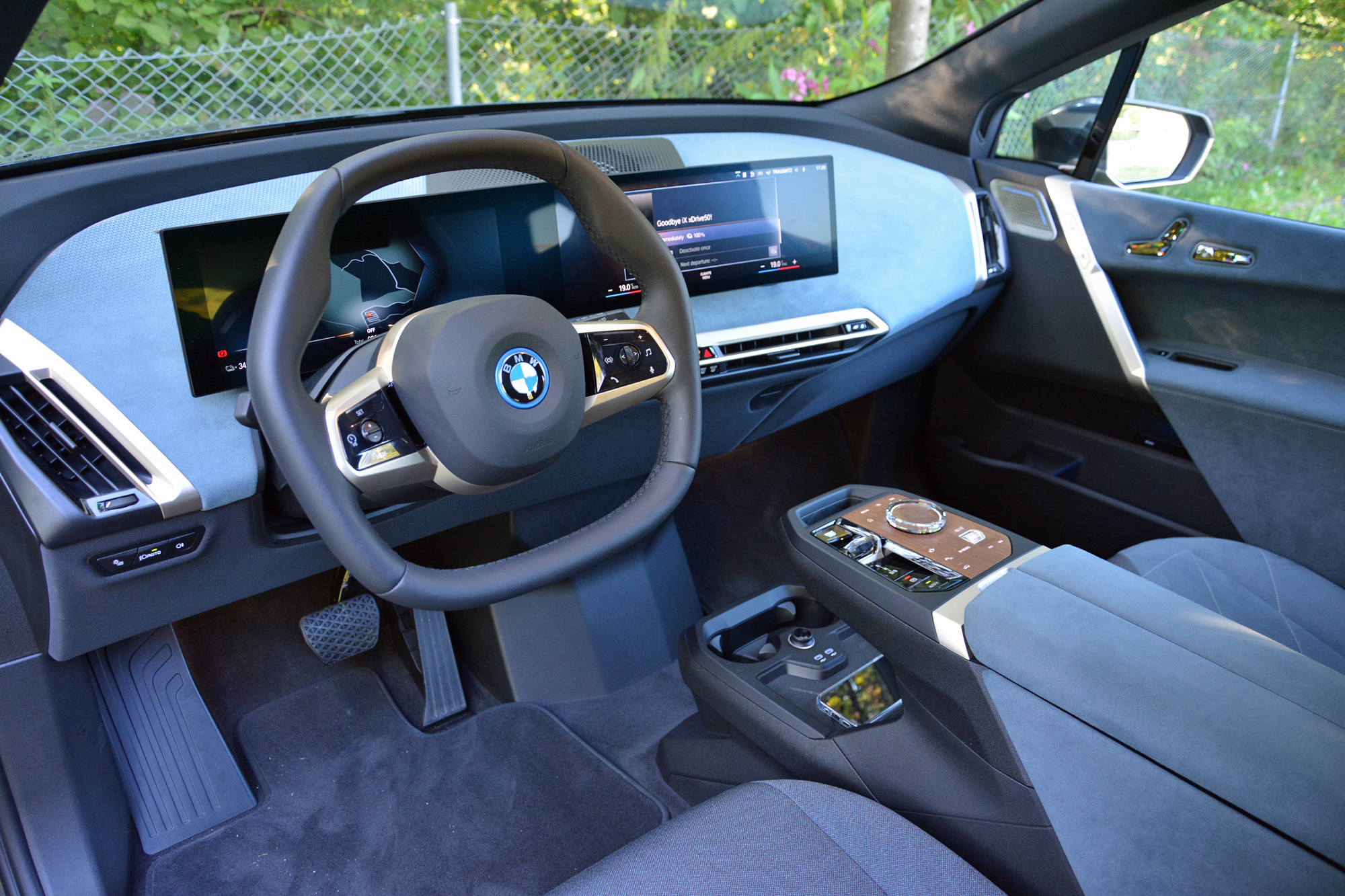 2022 BMW iX First Drive Review: Shifting Paradigms