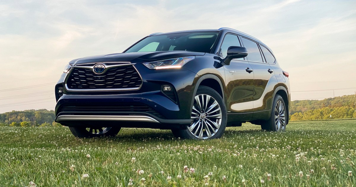 2021 Toyota Highlander Hybrid Review: An Actually Fuel Efficient