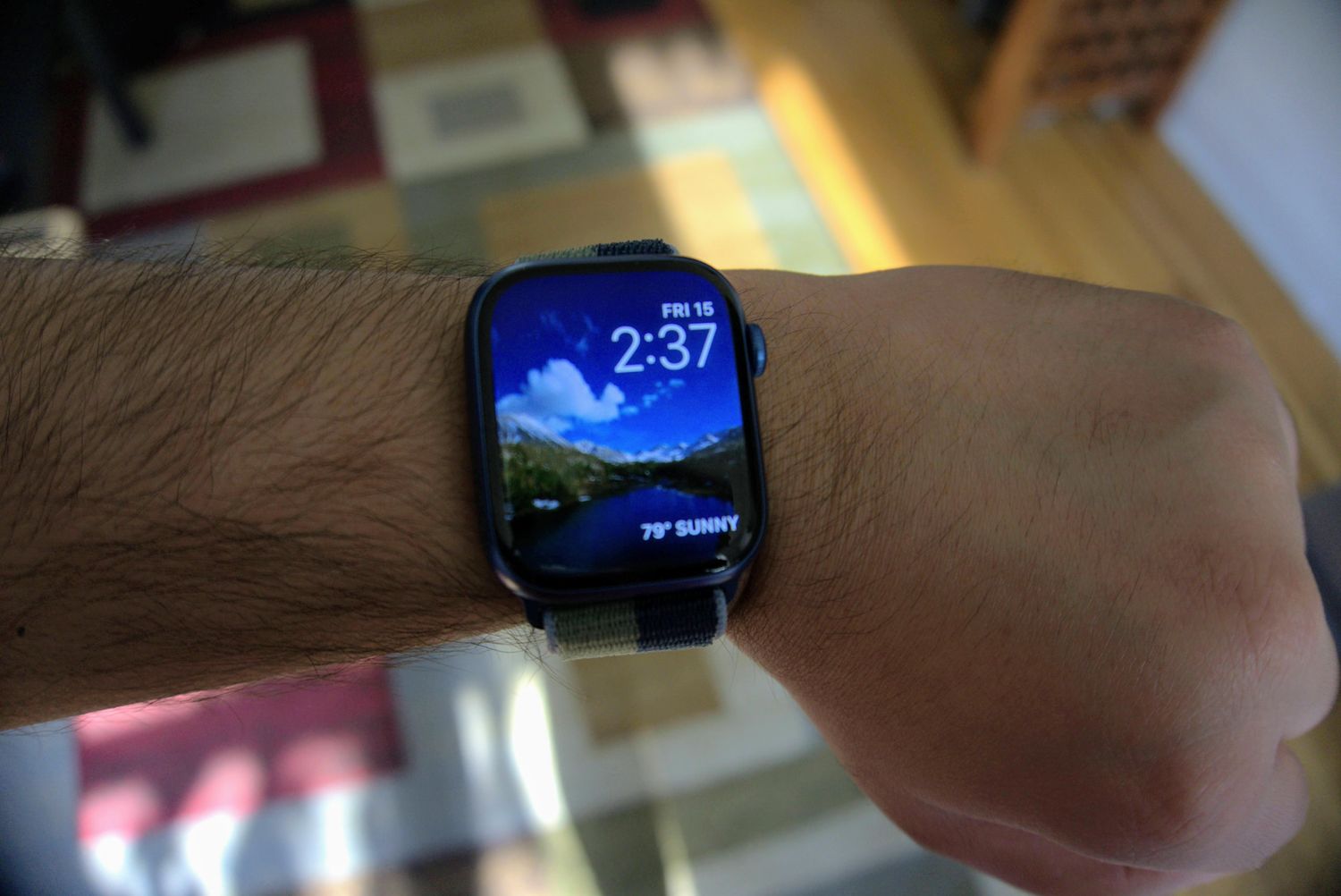 Apple Watch Series 7 photo screen.