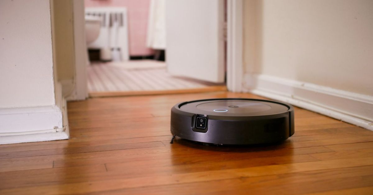 iRobot Roomba Combo j7+ Review: Beautiful Vacuum, but Directionless