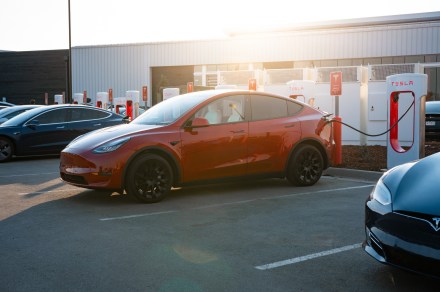 Tesla’s EV plug is great, but smoother payment is the fix we really need thumbnail