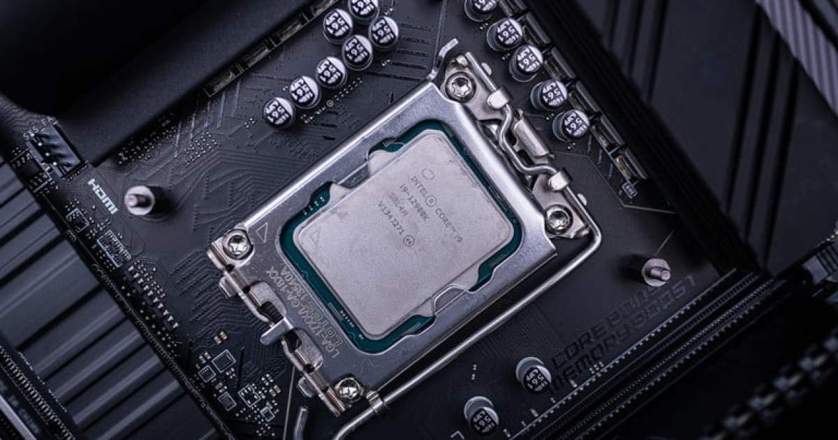 Intel Core i9-12900K Desktop Processor 16 (8P+8E) Cores up to 5.2 GHz  Unlocked LGA1700 600 Series Chipset 125W Grey/Black/Gold BX8071512900K -  Best Buy