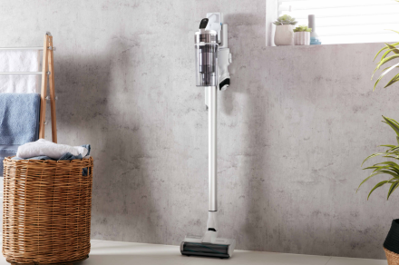 Take that, Dyson: Samsung’s Jet 60 cordless vacuum is $250 today