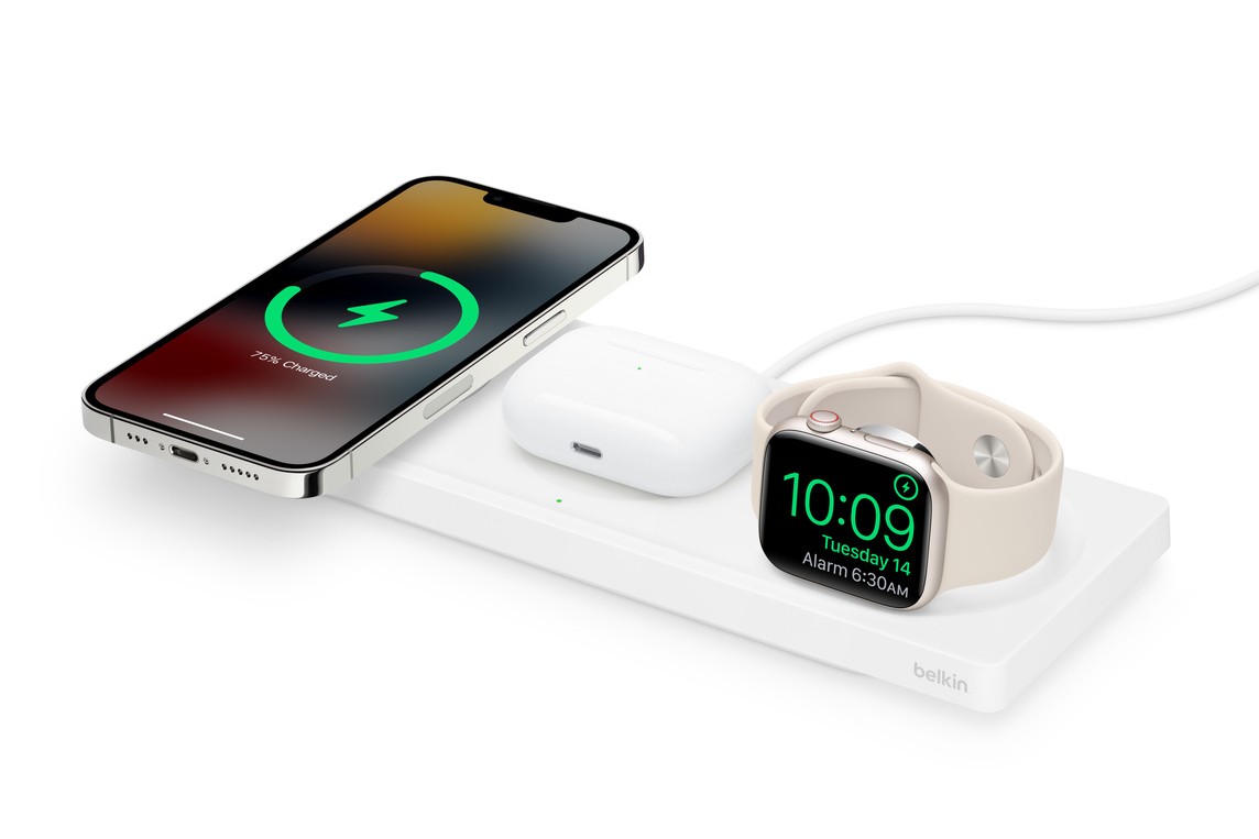 Bounce symmetri vores How to charge AirPods wirelessly or with a power cable | Digital Trends