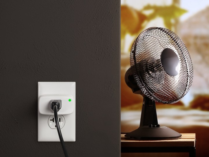 Eve Energy smart plug installed with oscillating fan.