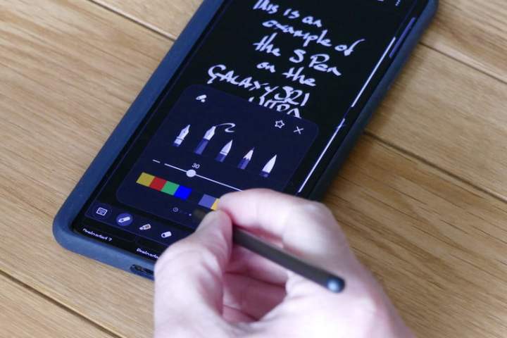 A Samsung S21 Ultra with S Pen.