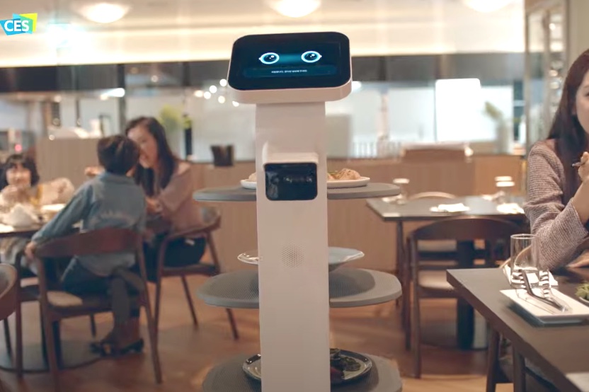 LG's CLOi ServeBot robot.