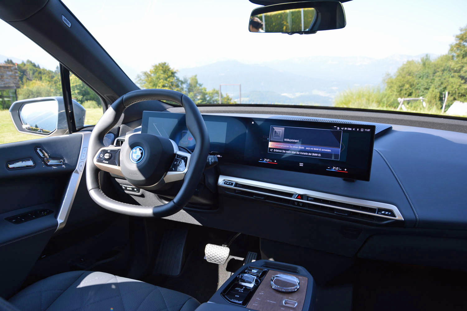 Cabin interior of the 2023 BMW iX M60.