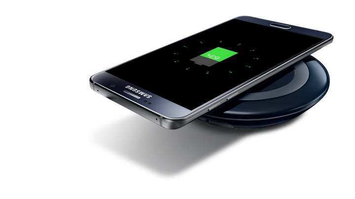 how to use wireless charger samsung phone on