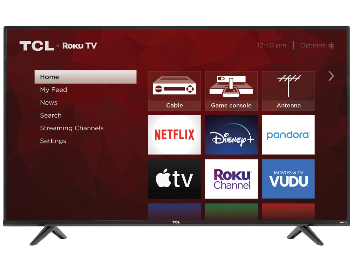 TCL TV 4K Série 4 de 50 polegadas com aplicativos de streaming em sua tela inicial.