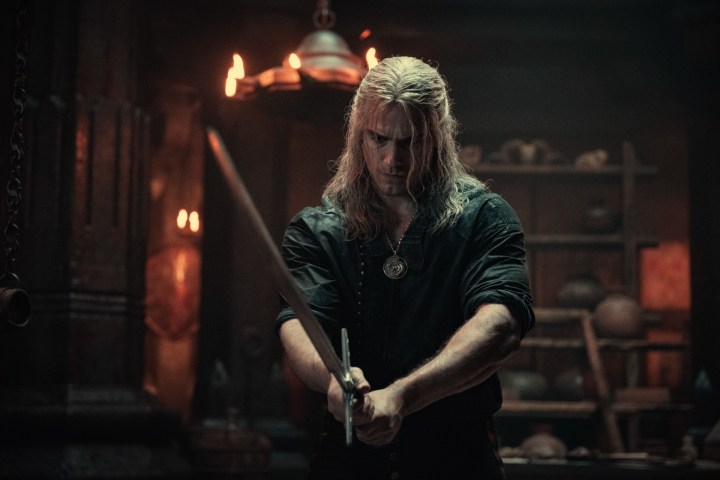 Henry Cavill como Geralt em uma cena da segunda temporada de The Witcher.