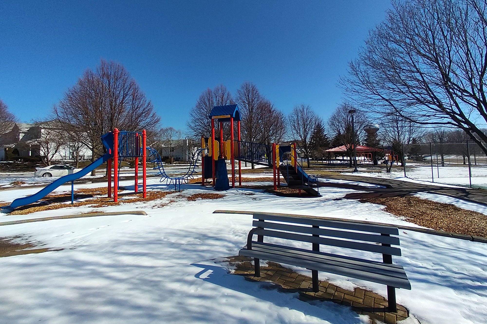 This is a photo sample of a park taken with the ultrawide camera of the RedMagic 7.