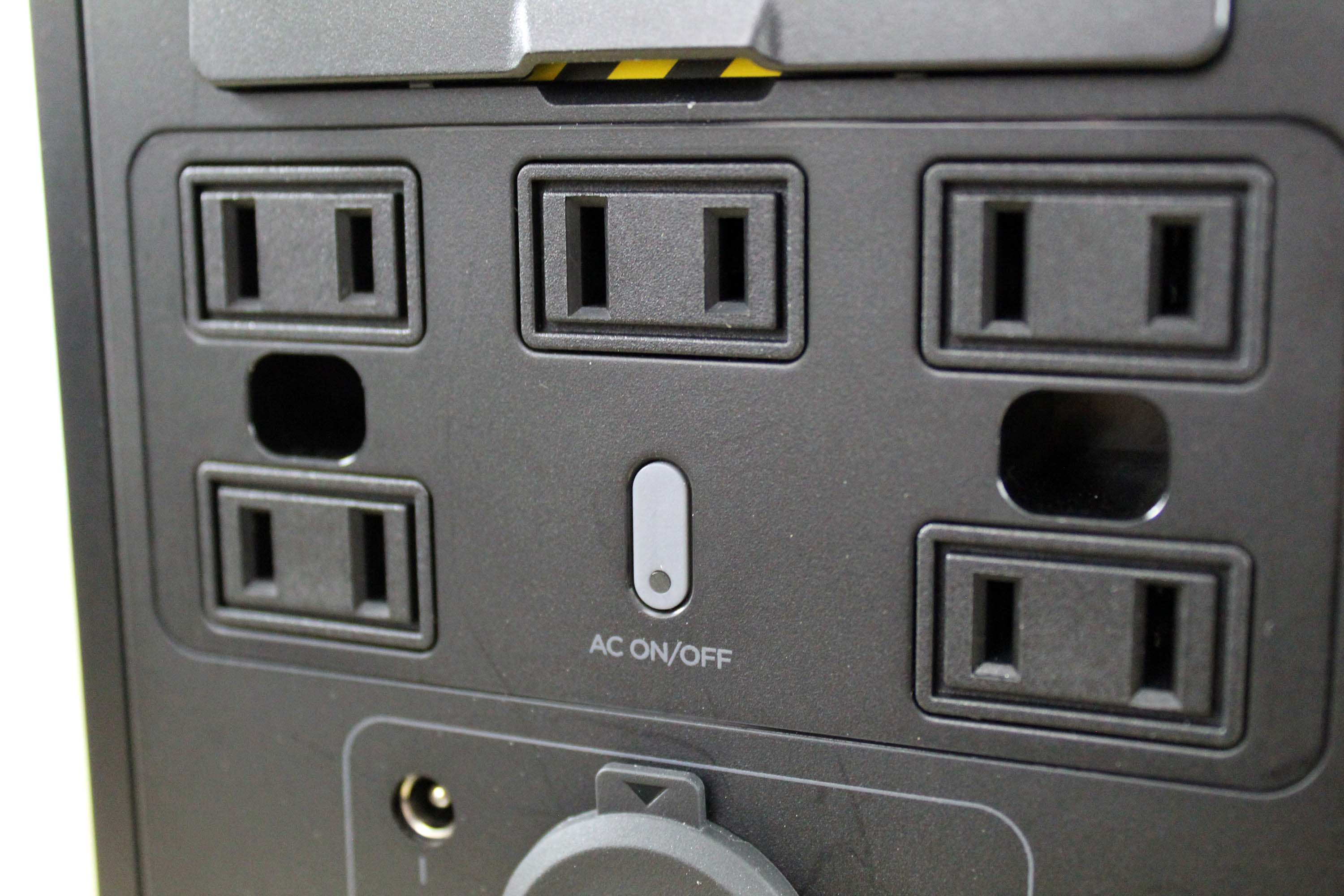 EcoFlow Delta Mini AC outlets.