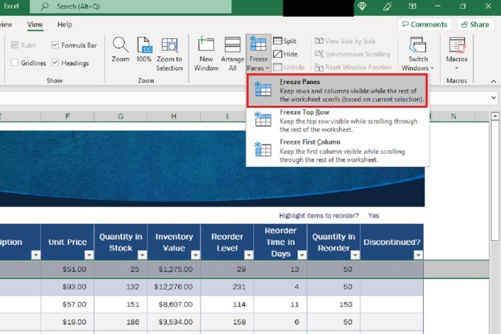 Снимок экрана Excel, показывающий параметры раскрывающегося меню «Закрепить панели».