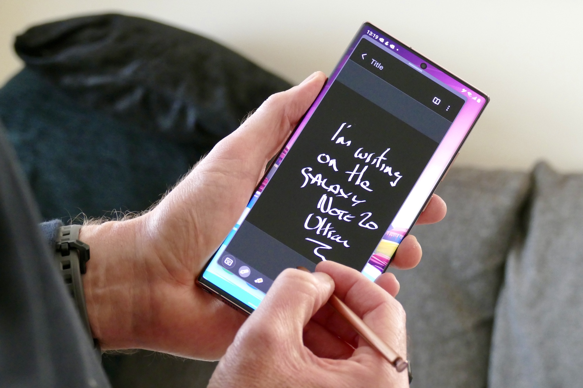 S Pen writing on the Galaxy Note 20 Ultra's screen.