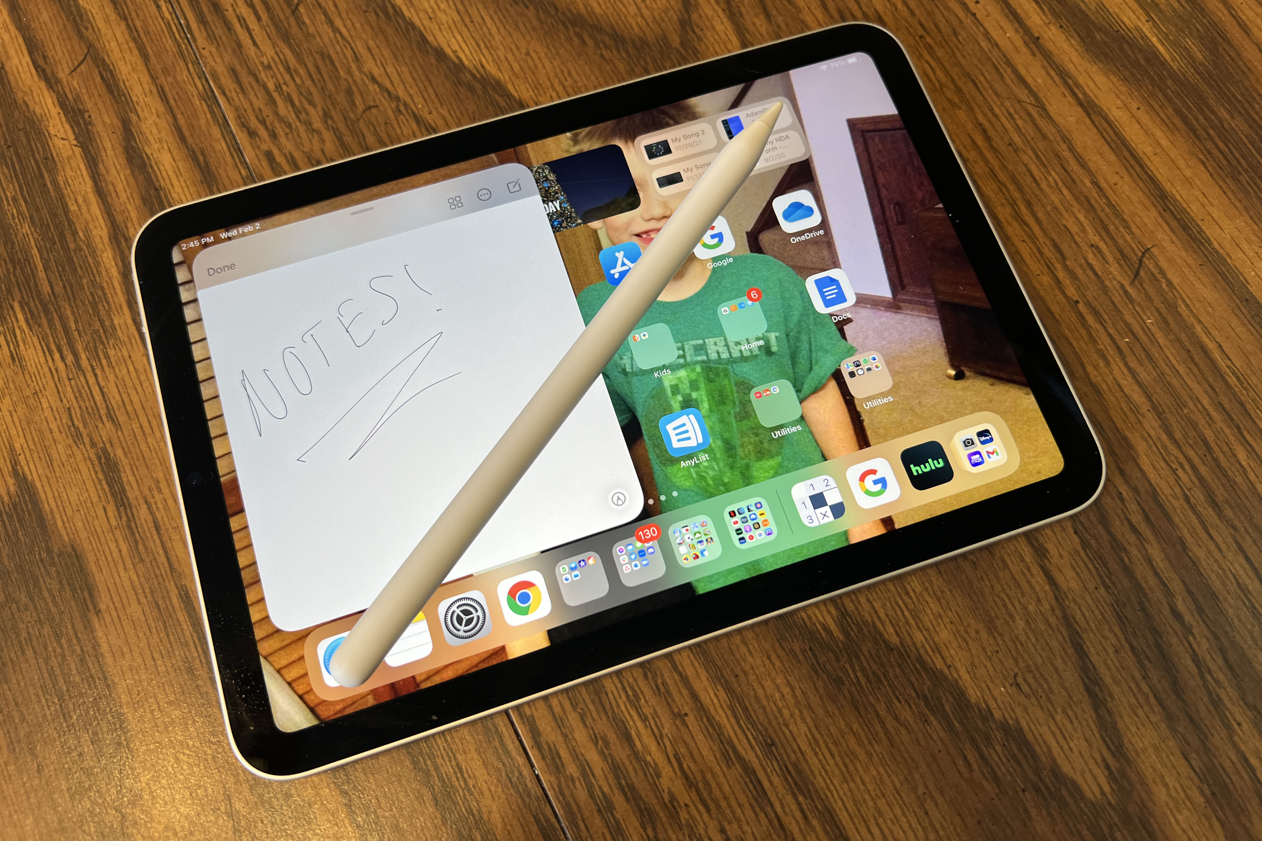 iPadOS tiene una función de nota rápida ordenada que abre notas al deslizar desde la esquina.