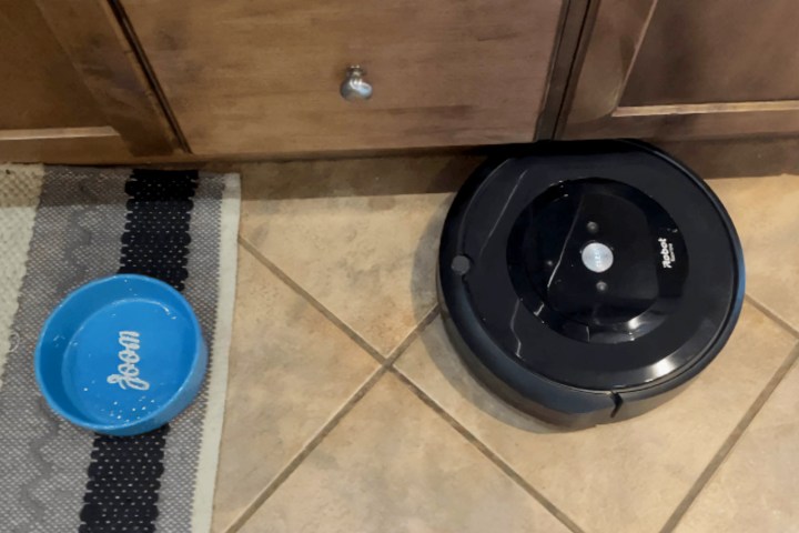 iRobot Roomba e5 Superb and affordable | Digital Trends