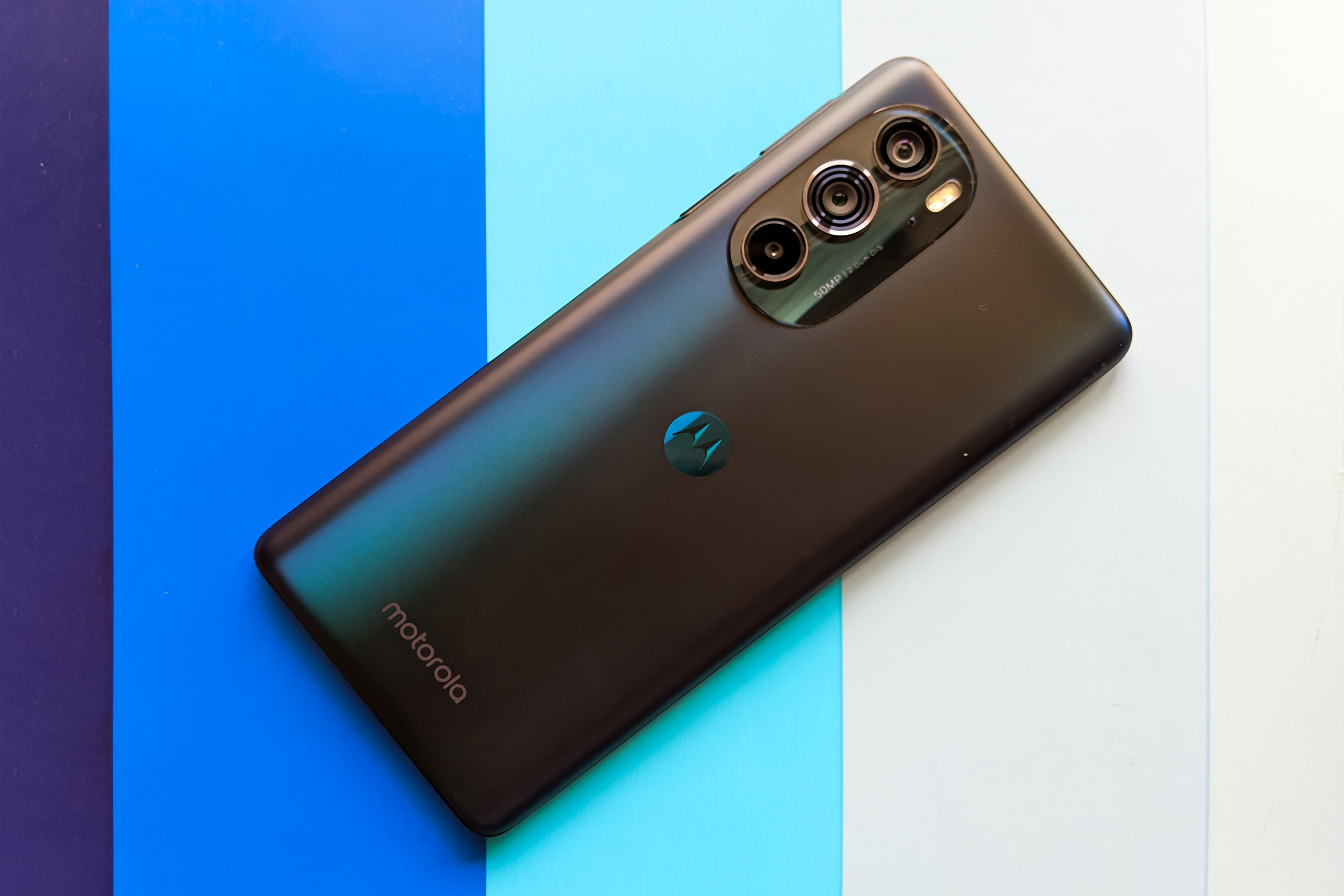The new Edge 40 Pro proves Motorola is still serious about smartphones