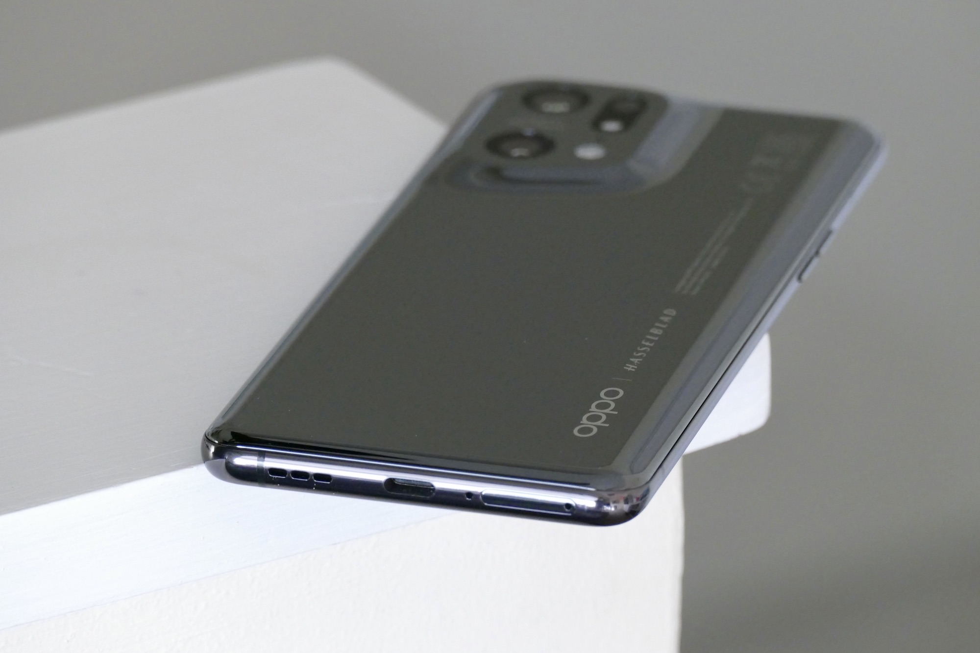 Oppo Find X5 Pro review: A bit of a beauty