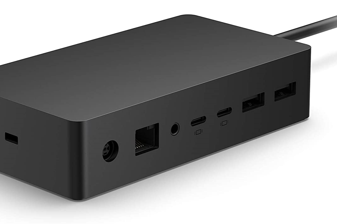 How to connect a Surface Pro 8 to a 