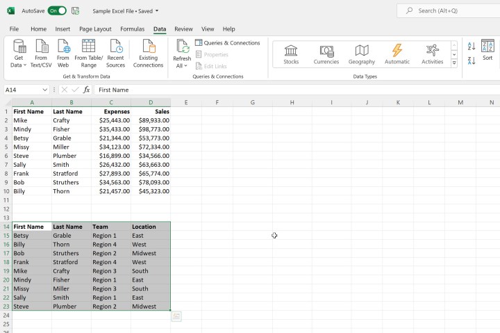 Microsoft Excel 中的数据按第一列按字母顺序排列。