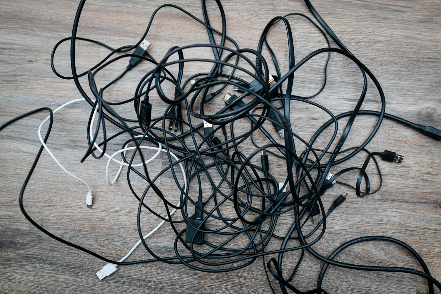 https://www.digitaltrends.com/wp-content/uploads/2022/03/mess-of-cables.jpg?fit=1500%2C1001&p=1