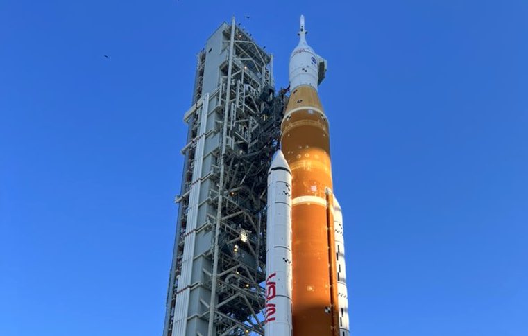 NASA completes prelaunch test of its mega moon rocket