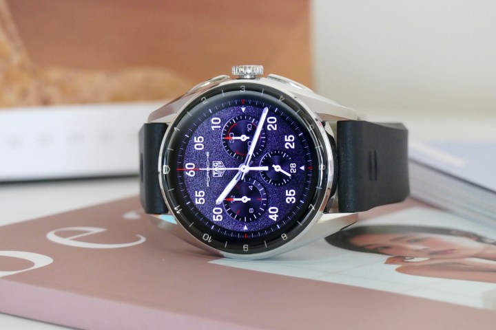 tag heuer connected calibre e4 review front