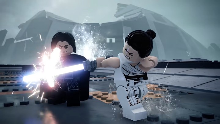 Lego rey lutando contra Kylo.