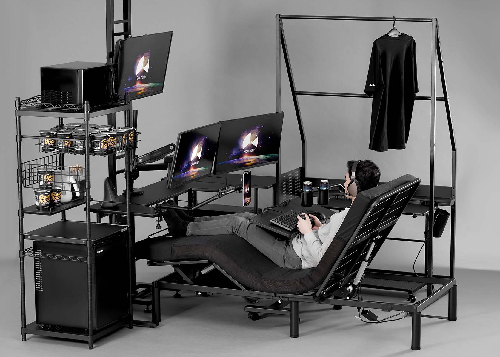Bauhutte new transforming gaming chair.