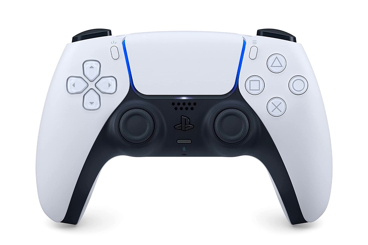 एक सफ़ेद Sony PlayStation DualSense नियंत्रक।