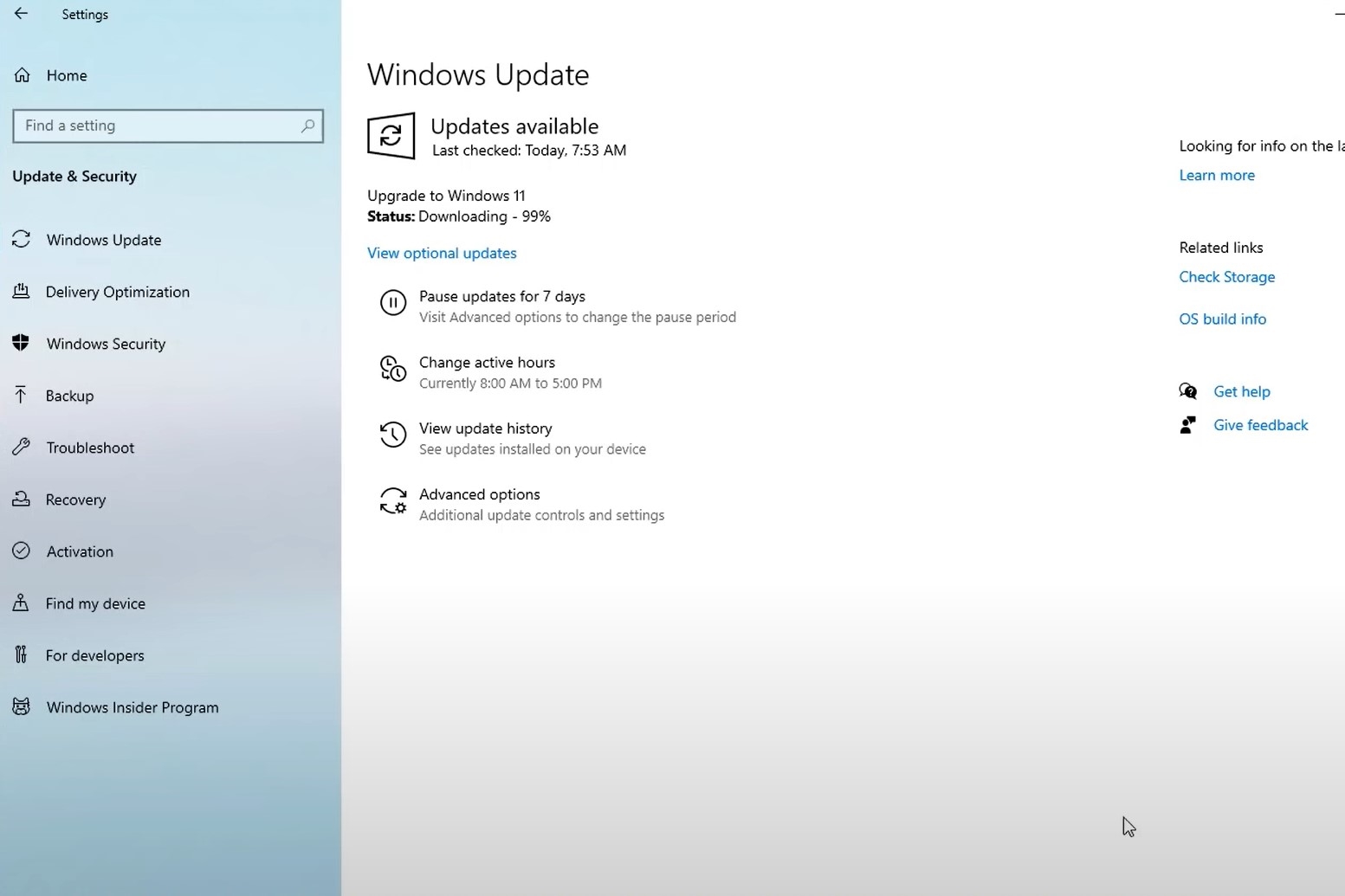Windows 11 downloading page in Windows update.