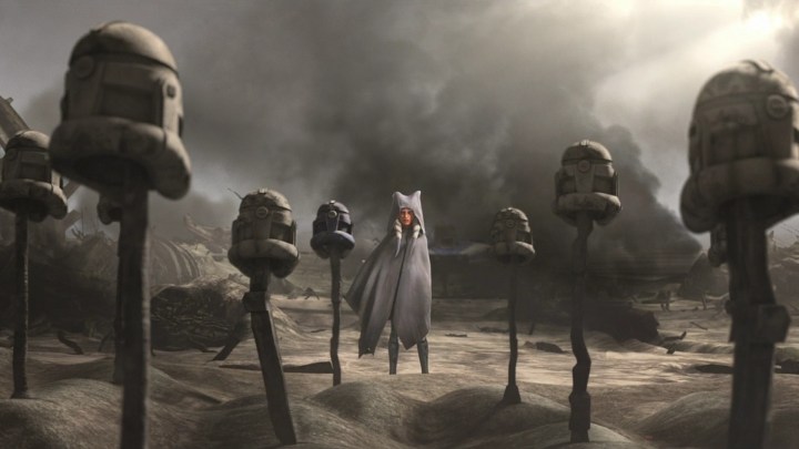 Ahsoka debout devant les tombes de ses amis et camarades décédés dans la finale de la série The Clone Wars.