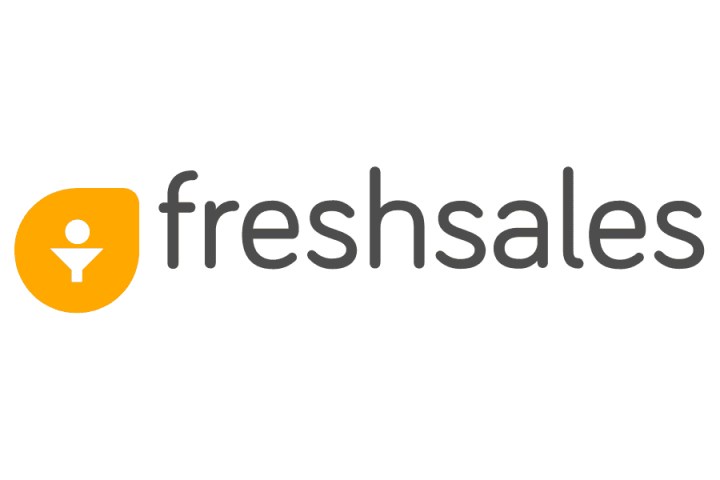 Le logo Freshsales CRM sur fond blanc.