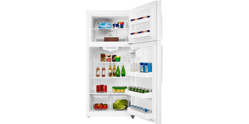 Insignia 18.1 cubic feet top-freezer refrigerator open and displaying its contents.