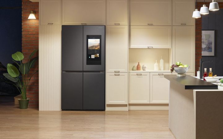 Samsung's Smart Refrigerator is $1,300 off for Memorial Day 2022 Samsung Bespoke 4 Door French Door Refrigerator Feature