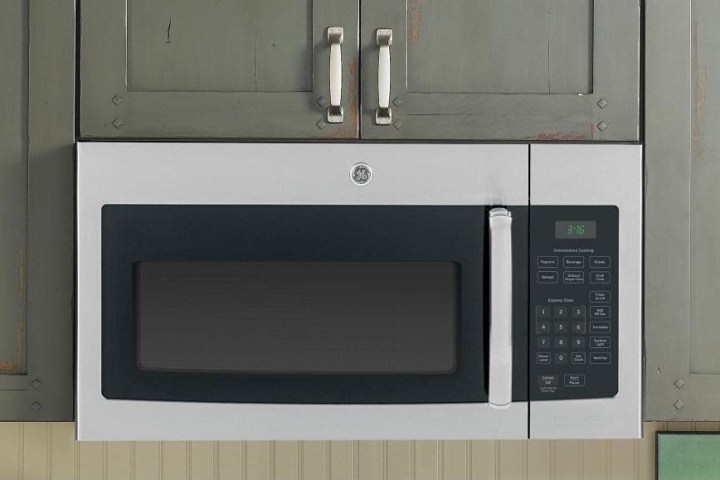 The ge jvm3160rfss mounted above a stove.